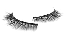 Load image into Gallery viewer, Aubrey (10) pairs per box - Model 21 Eyelashes - Model 21 Lashes
