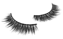 Load image into Gallery viewer, Aubrey (10) pairs per box - Model 21 Eyelashes - Model 21 Lashes
