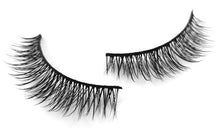 Load image into Gallery viewer, Ember (10) pairs per box - Model 21 Eyelashes - Model 21 Lashes
